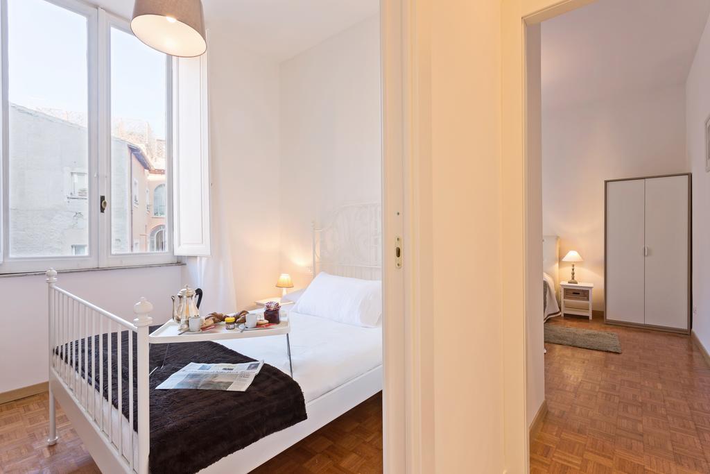 Townhouse By The Spanish Steps Rome Ruang foto