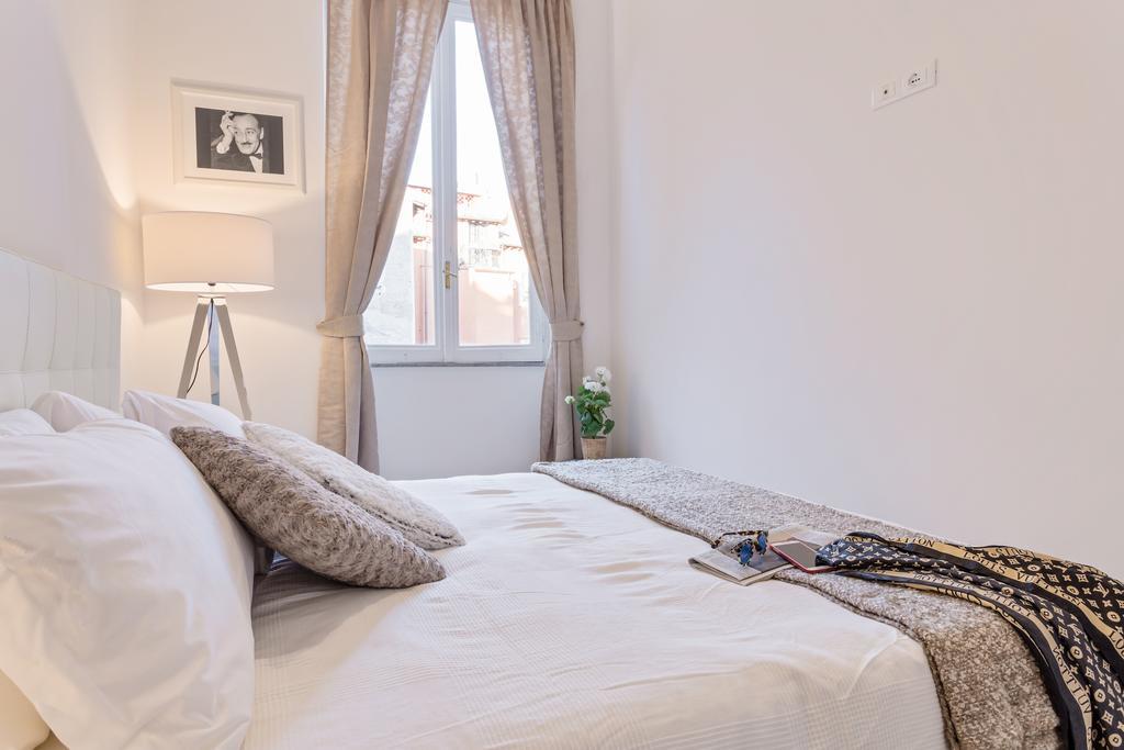 Townhouse By The Spanish Steps Rome Ruang foto