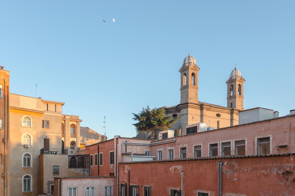 Townhouse By The Spanish Steps Rome Ruang foto