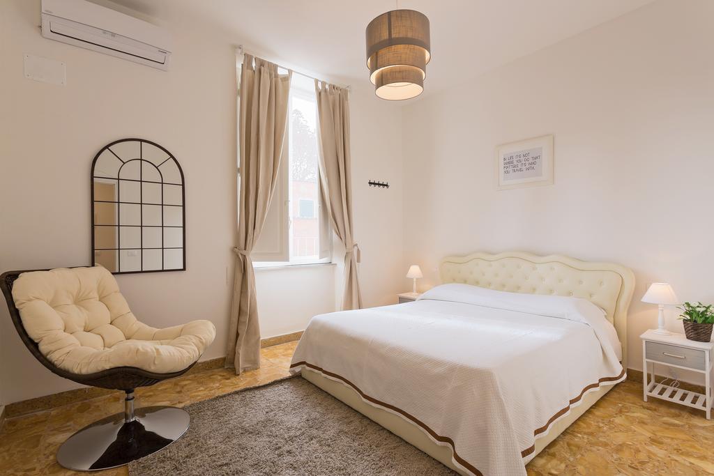 Townhouse By The Spanish Steps Rome Ruang foto